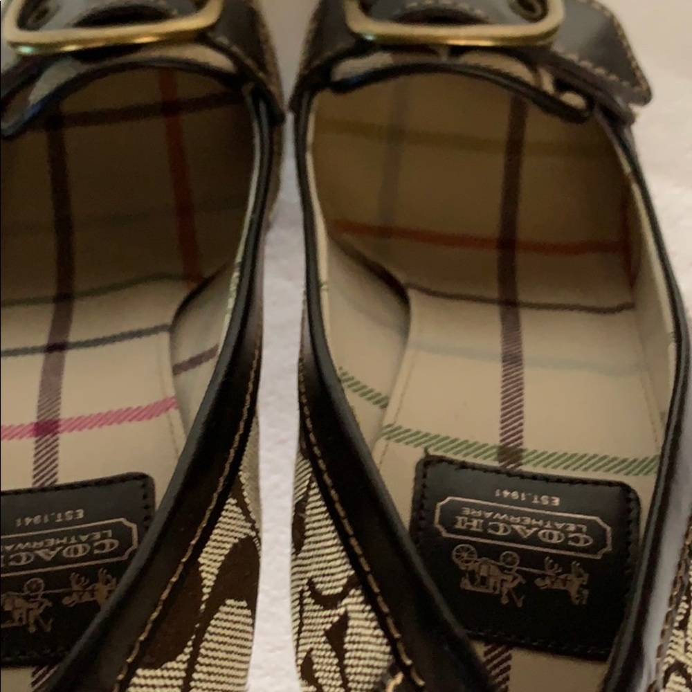 Shoes - Picture 4 of 4
